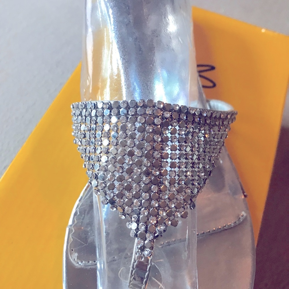 NWT New in original box Silver rhinestone chain sandals